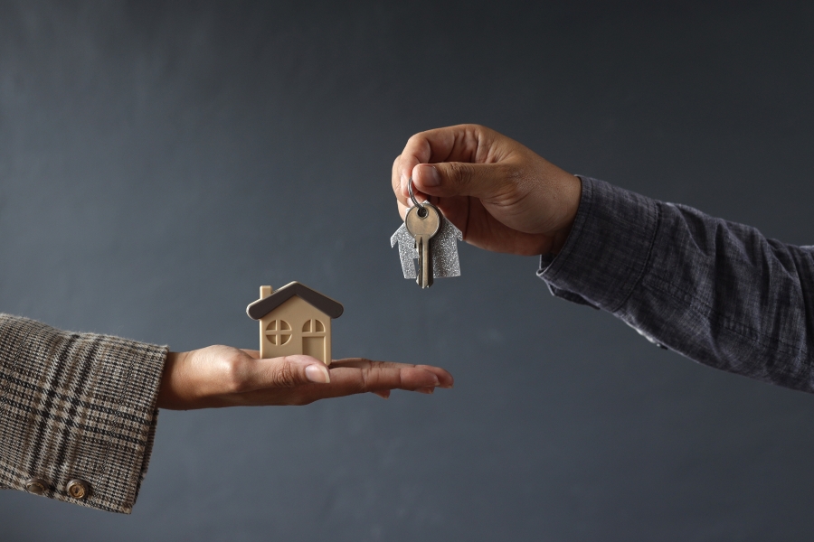 Exploring the Differences Between Graduate Estate Agent Roles
