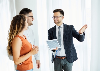 A Beginner&#039;s Guide to Thriving as a Trainee Estate Agent