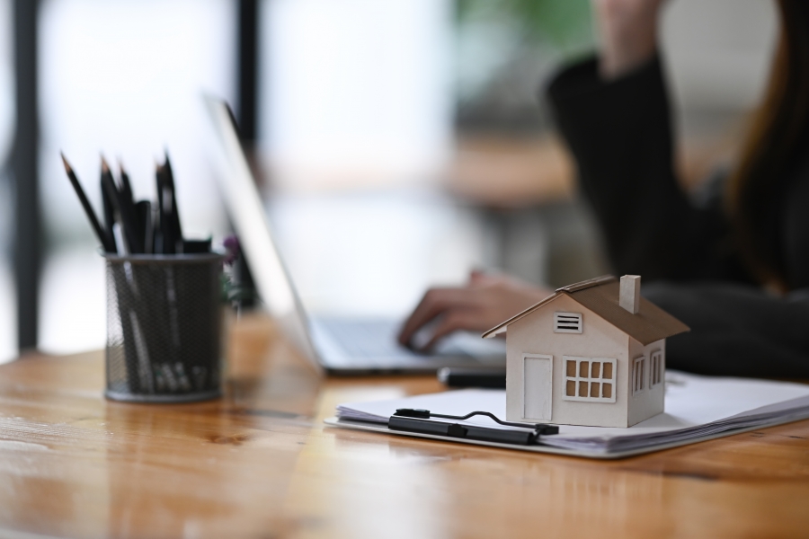 How to Become a Property Manager